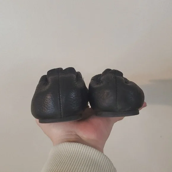 Tory Burch Black Leather Ballet Flats Size 8 Minimalist Preppy Office Attire - Picture 7 of 16